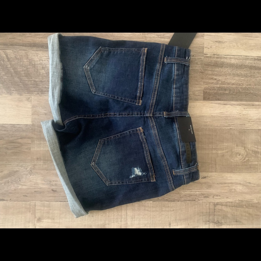 Brand new never worn shorts. Stretchy material.